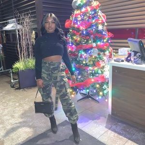 Army green combat camo cargo pants